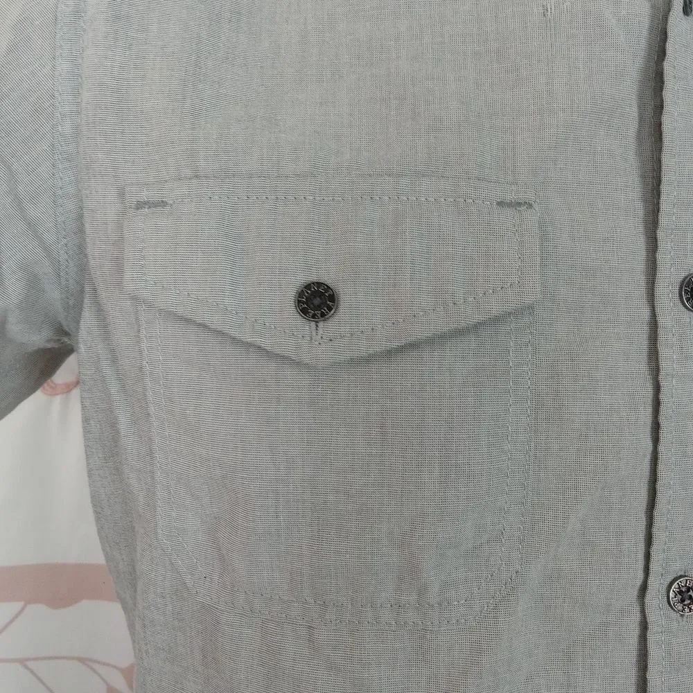 Free Planet button down‎ shirt Size Small